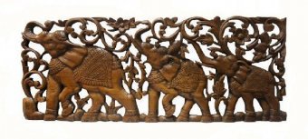 Резное деревянное панно "Три слона"