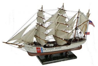 Подарочная модель корабля “USCG Eagle”