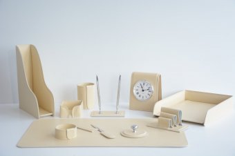 Настольный набор из кожи Cuoietto, с часами Luxury Gift для руководителя 11 предметов